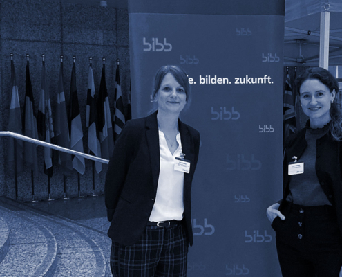 Carla Wissing und Viktoria Widera beim Bonner Behördenforum 2023.